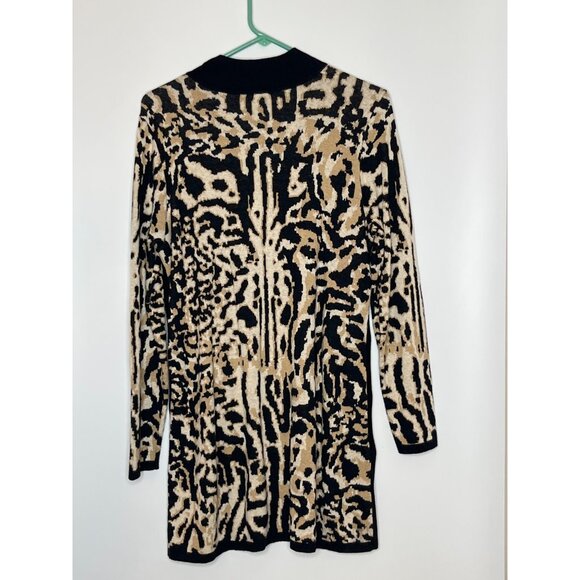 Chico's Leopard Print Mock Neck Sweater Tunic Side Button‎ Detail Size 1/ Medium - Picture 8 of 8